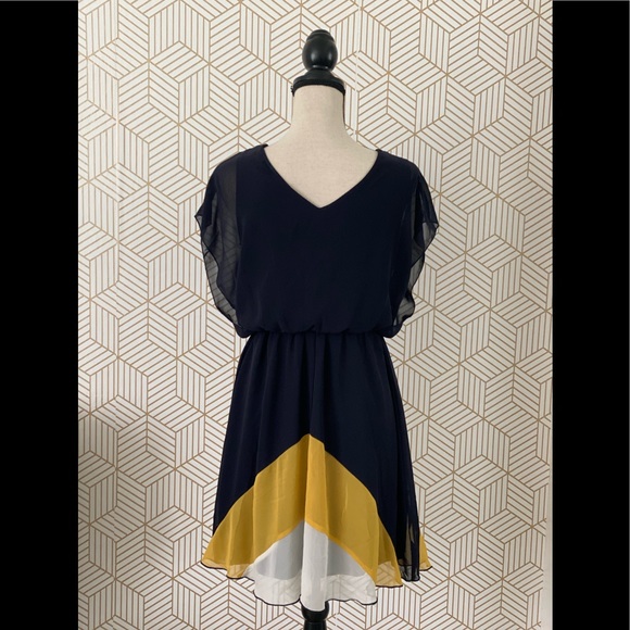 Colorblock Day Dress w/ Flutter Sleeves - Picture 2 of 3